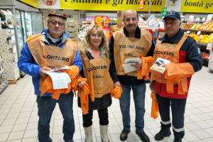 Colletta alimentare a Leinì 02